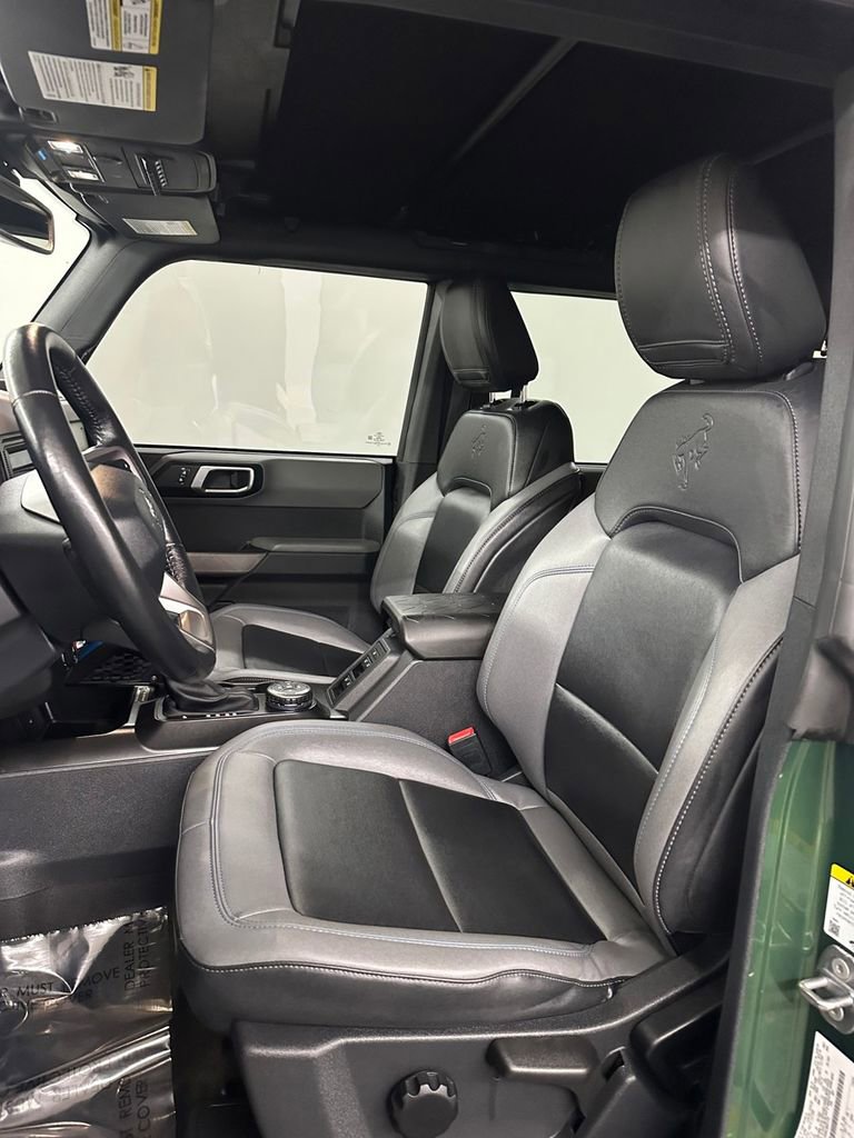 Used 2022 Ford Bronco Black Diamond image 12