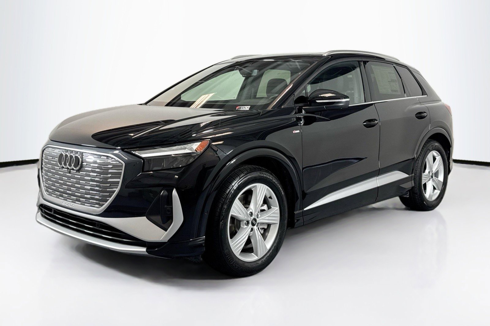 New 2026 Audi Q4 e-tron Premium Plus image 1