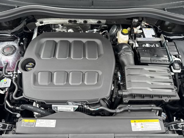 New 2026 Volkswagen Tiguan SE R-Line AWD/4WD image 25