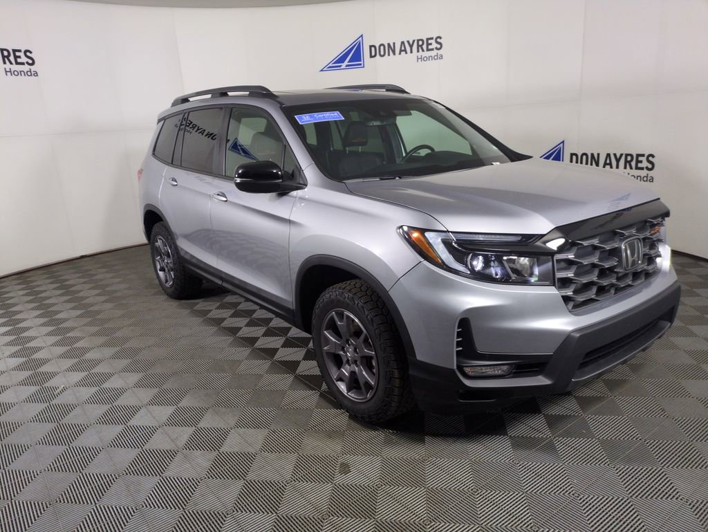 Used 2024 Honda Passport TrailSport image 11