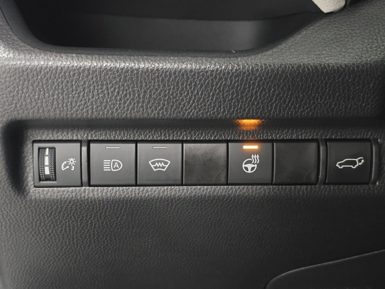 Certified 2025 Toyota RAV4 XLE w/ Convenience Package image 10