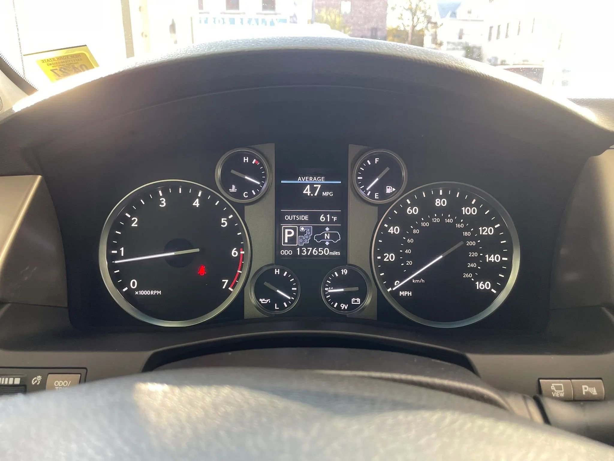 Used 2013 Lexus LX 570 4WD w/ Luxury Pkg image 13