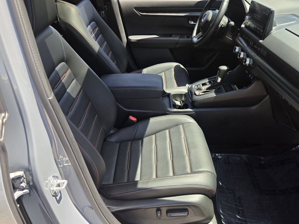 Used 2025 Honda CR-V Sport-L image 18
