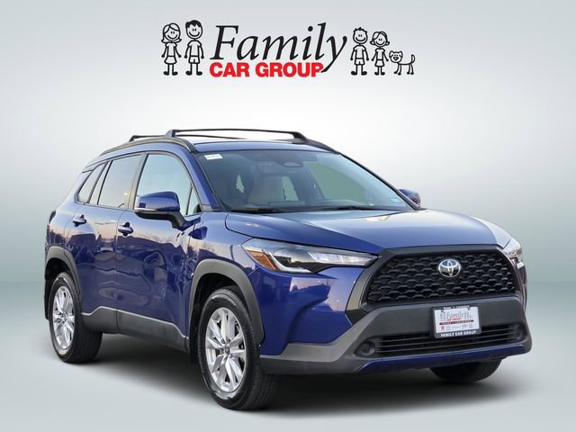 Used 2024 Toyota Corolla Cross LE image 2