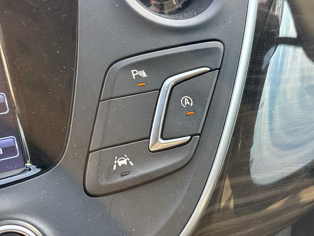 Used 2020 Buick Envision Premium AWD/4WD image 28
