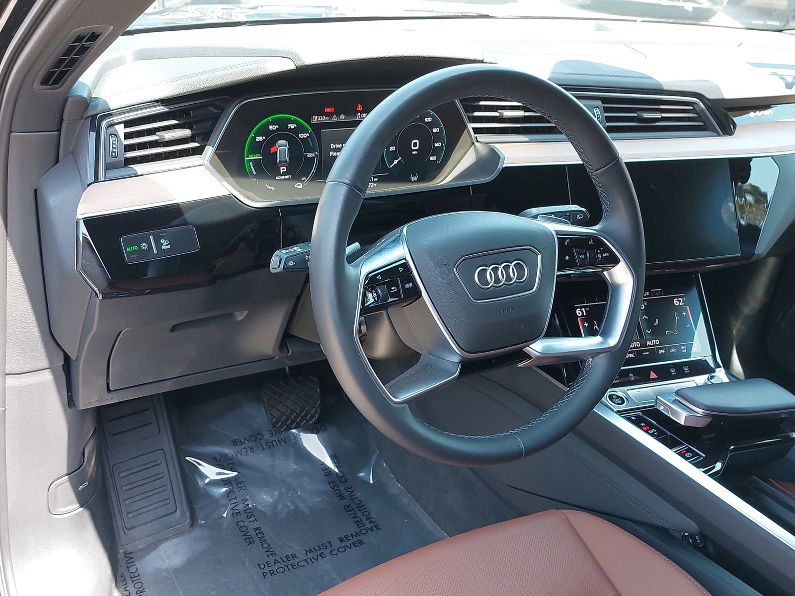 Used 2024 Audi Q8 e-tron Premium Plus w/ Premium Plus Package AWD/4WD image 16