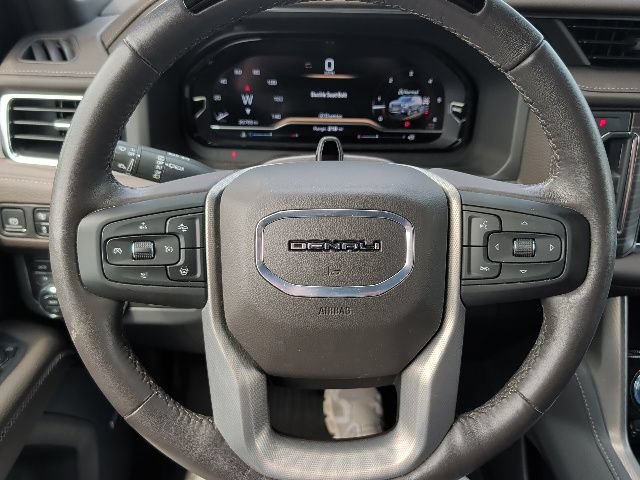 Used 2024 GMC Yukon XL Denali w/ Denali Reserve Package AWD/4WD image 18
