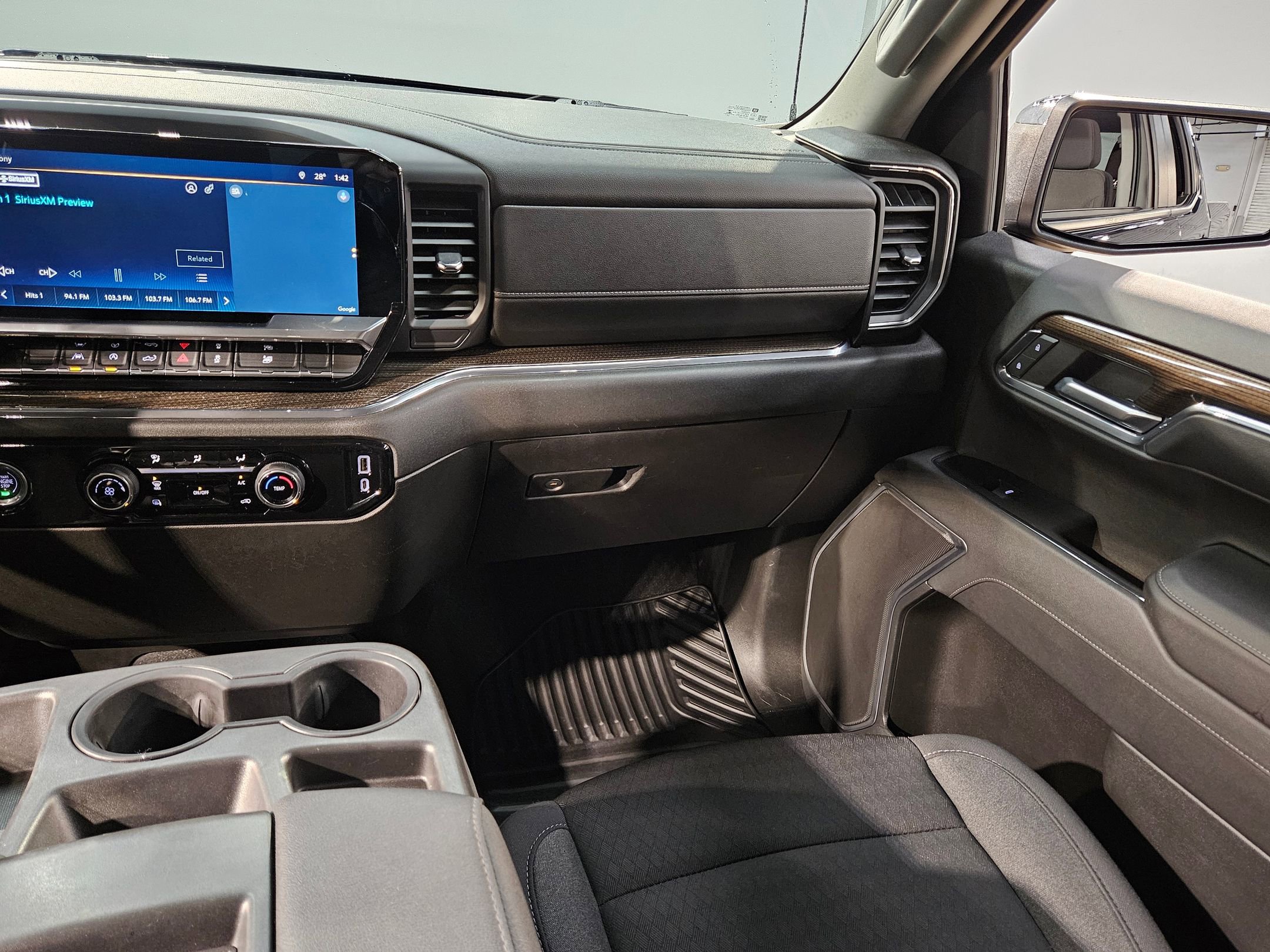 Used 2023 Chevrolet Silverado 1500 LT image 11