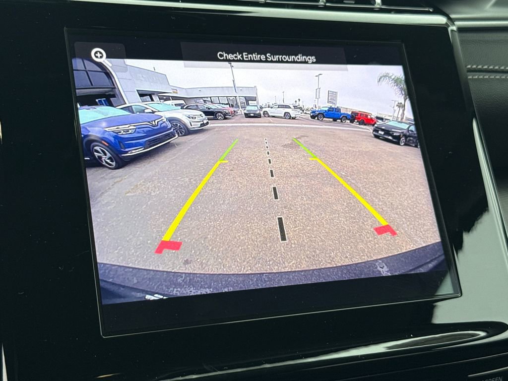 Certified 2023 Jeep Grand Cherokee Laredo w/ MOPAR Finishing Package image 28