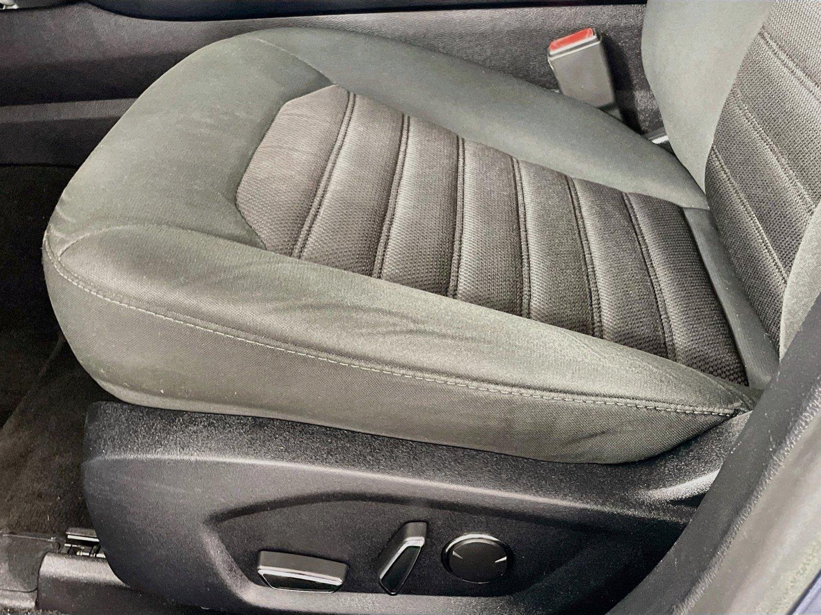 Used 2019 Ford Fusion SE FWD image 21
