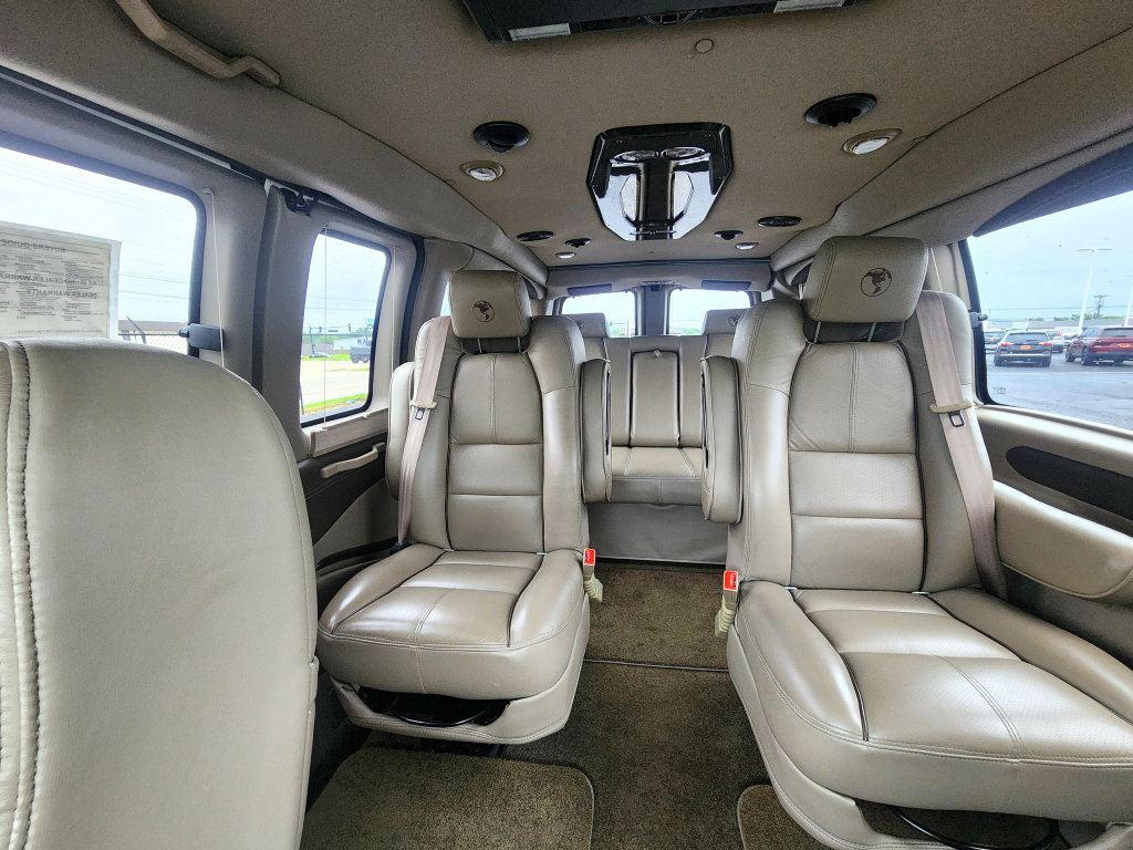 Used 2019 Chevrolet Express 2500 w/ Enhanced Convenience Package RWD image 42