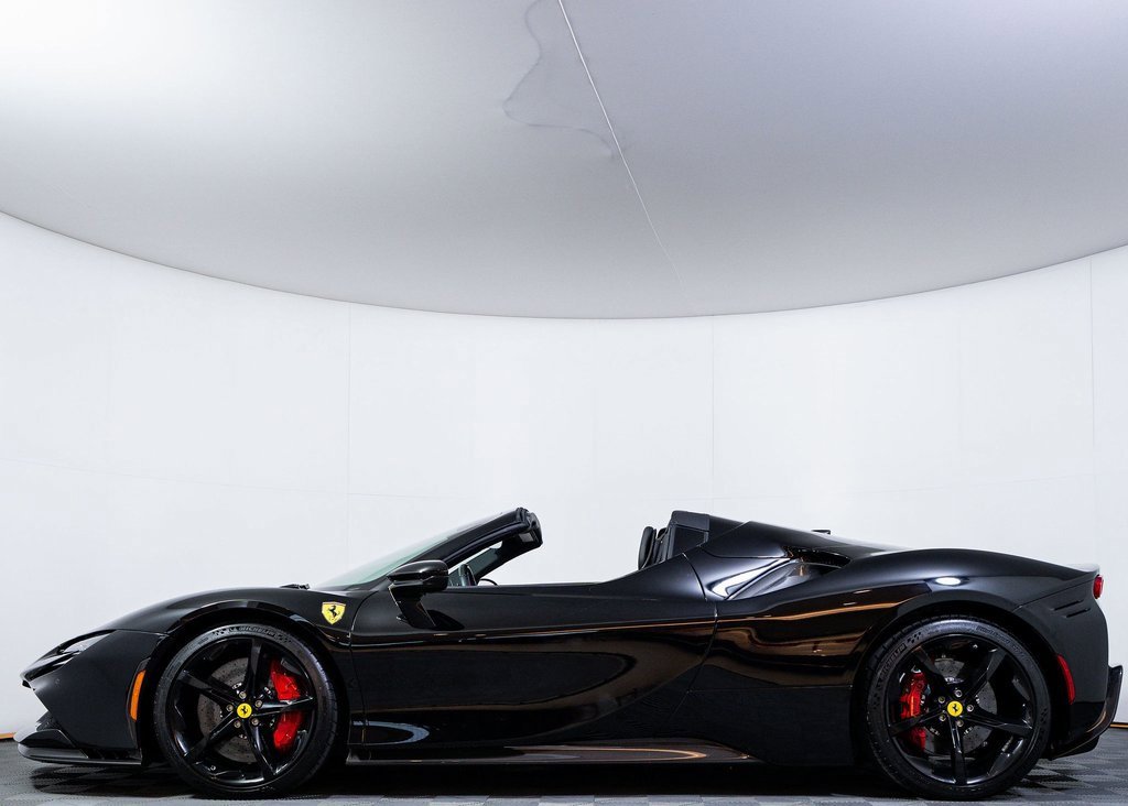 Certified 2022 Ferrari SF90 Spider image 8