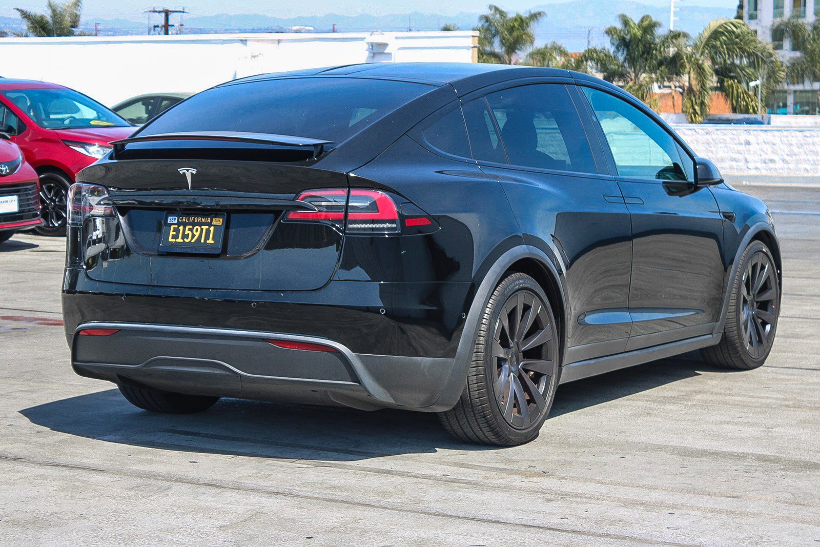 Used 2022 Tesla Model X image 9