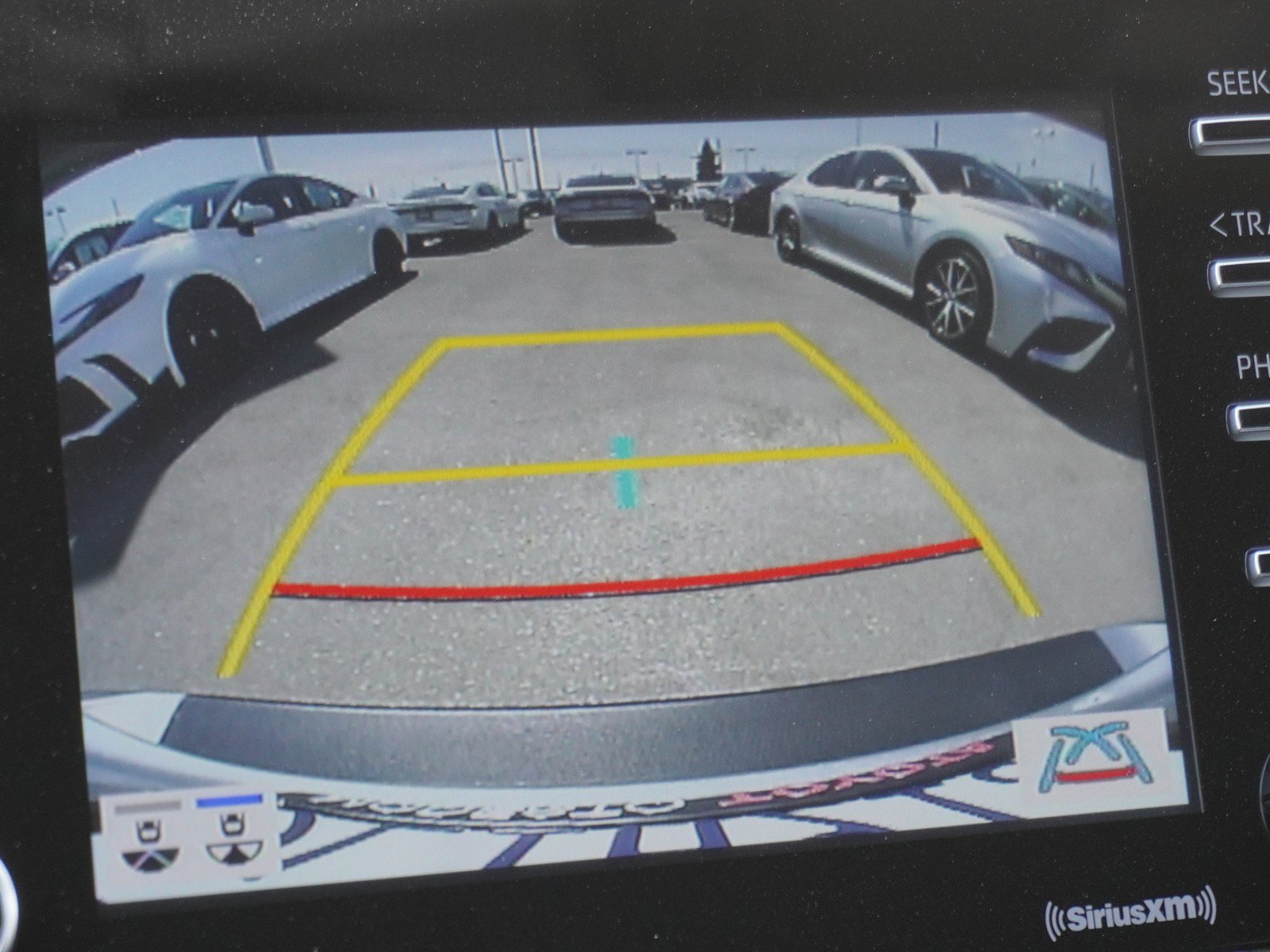 Used 2024 Toyota Camry SE FWD image 22