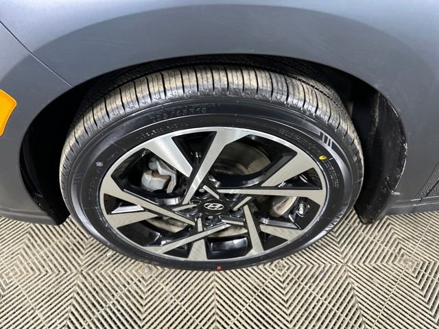 Certified 2022 Hyundai Kona Limited w/ Cargo Package image 10