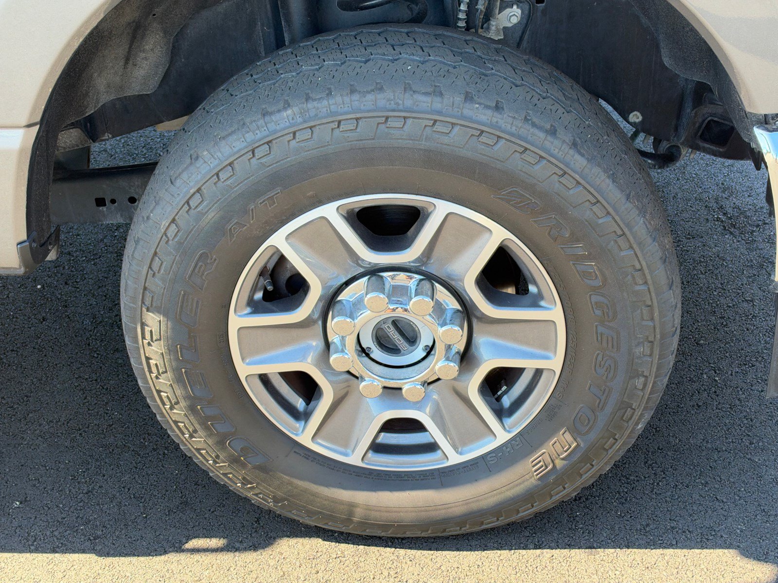 Used 2025 Ford F250 Lariat w/ FX4 Off-Road Package AWD/4WD image 12