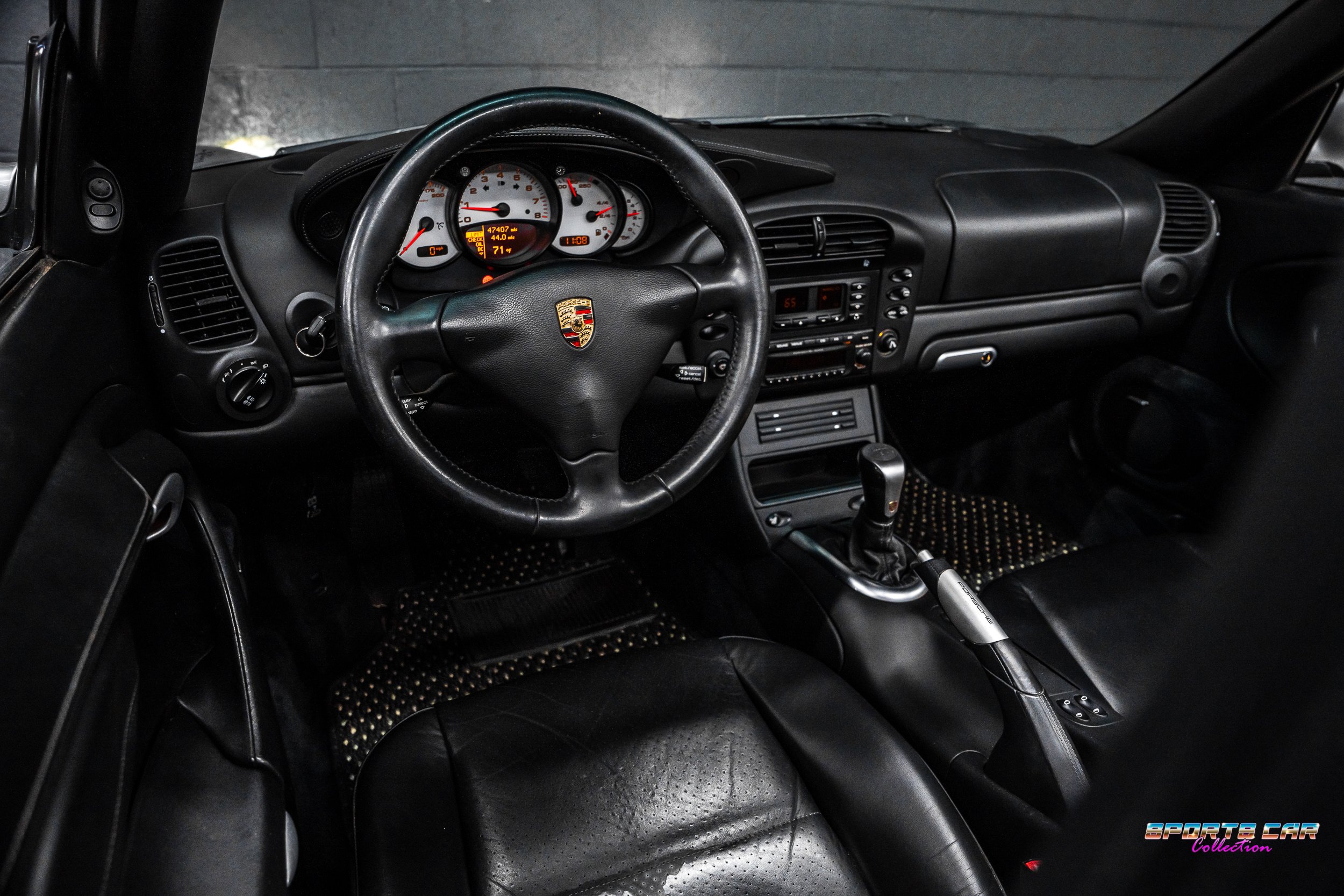 Used 2004 Porsche 911 Carrera 4S AWD/4WD image 5