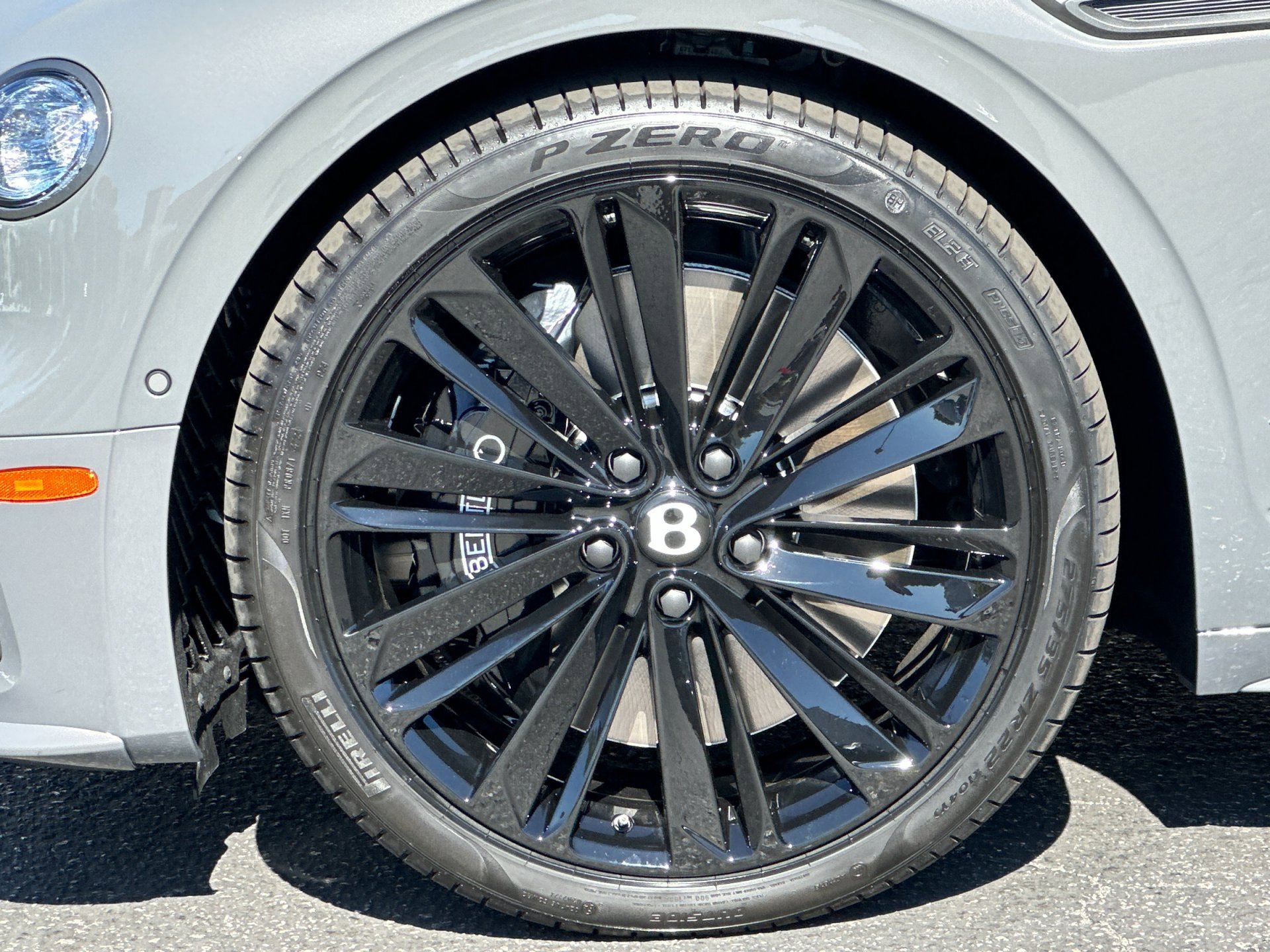 New 2025 Bentley Flying Spur Speed image 6