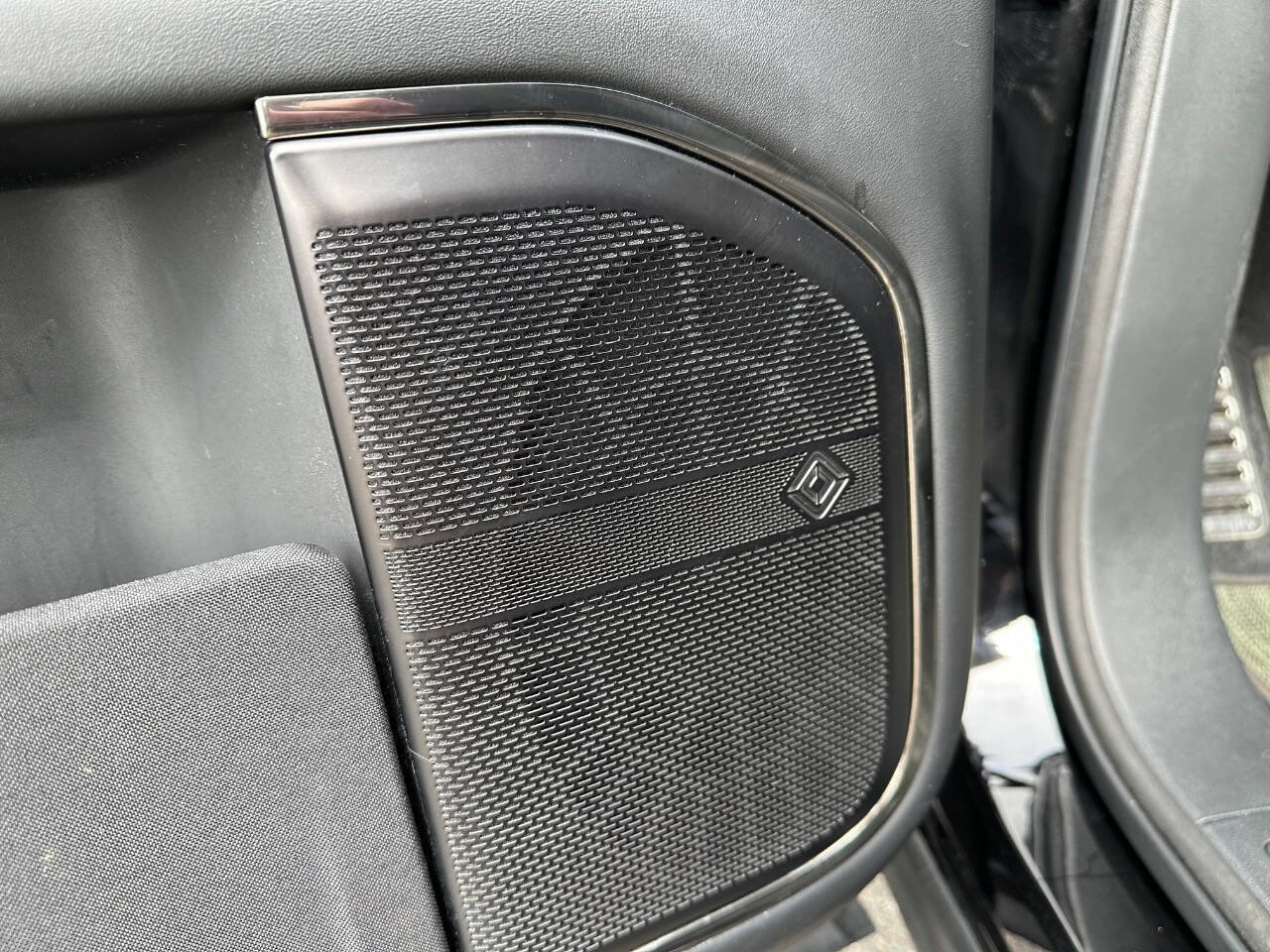 Used 2023 Rivian R1S Adventure image 49