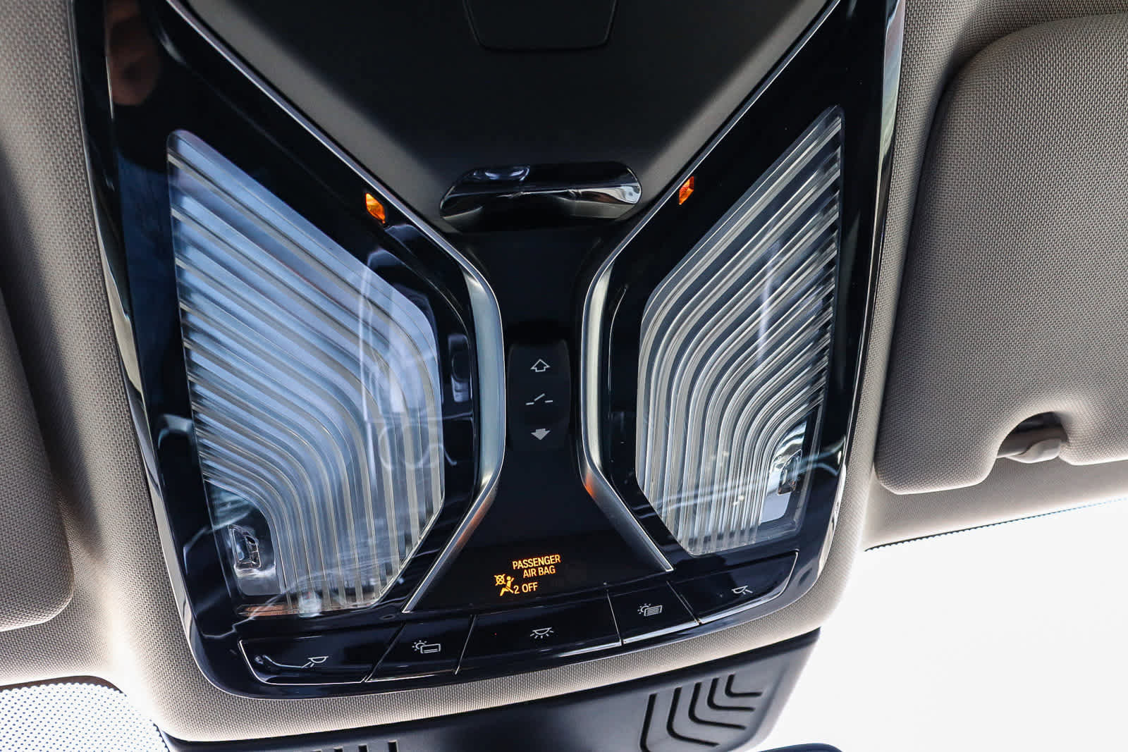 Used 2021 BMW 740i image 30