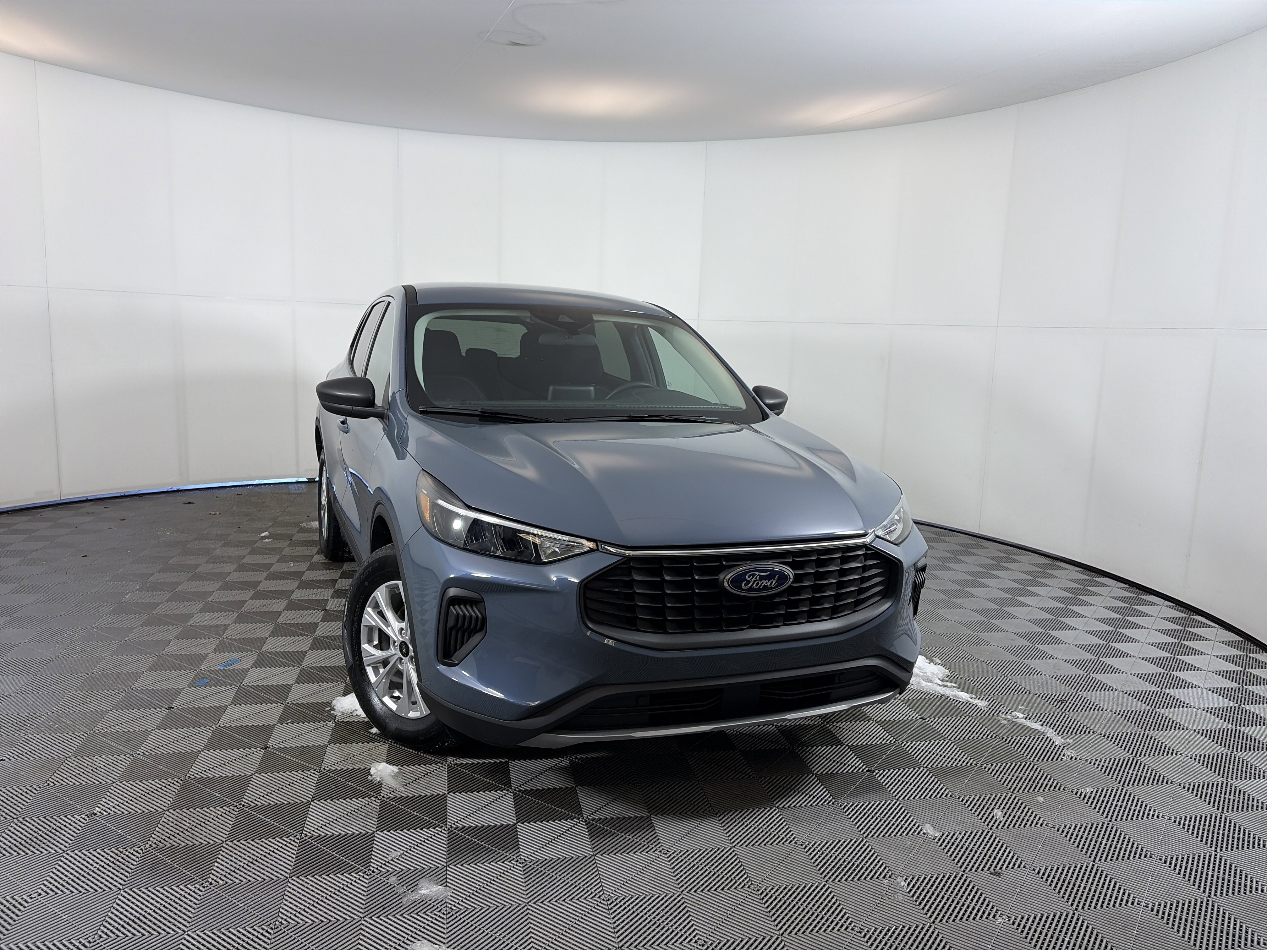 Used 2023 Ford Escape Active image 1