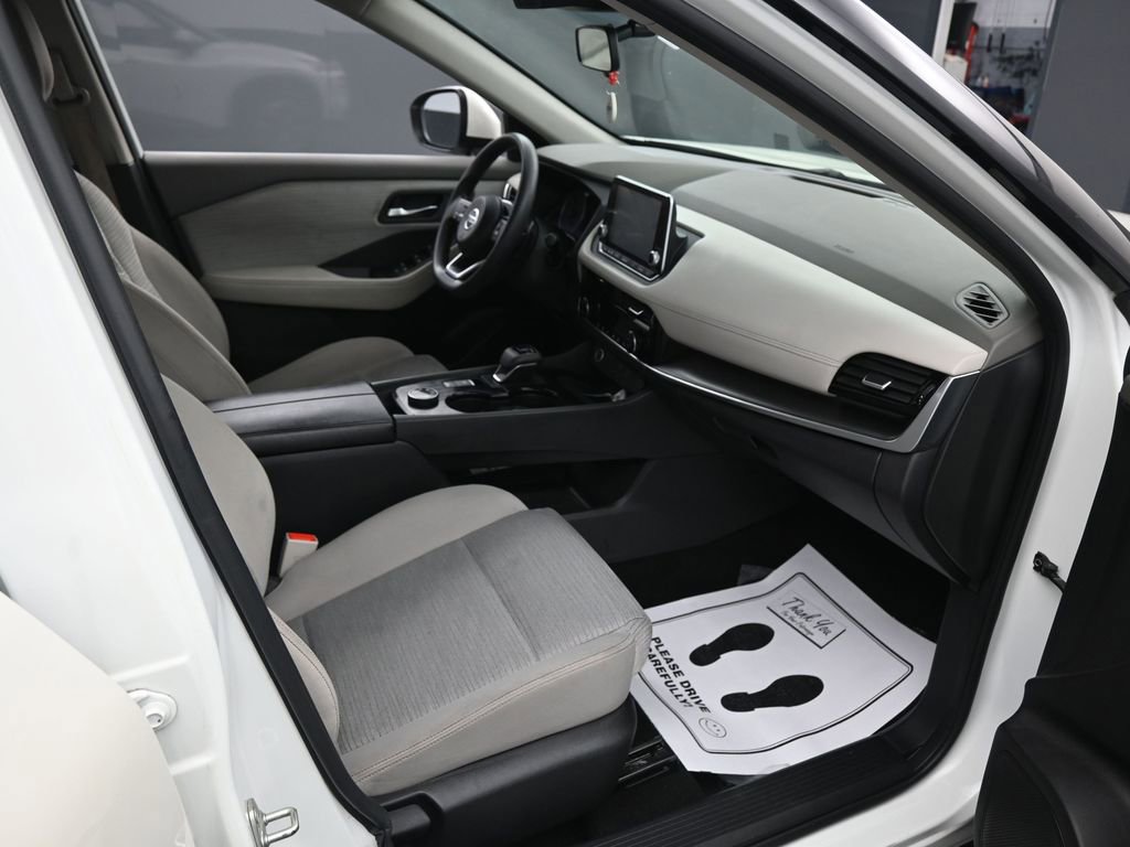 Used 2021 Nissan Rogue SV image 30