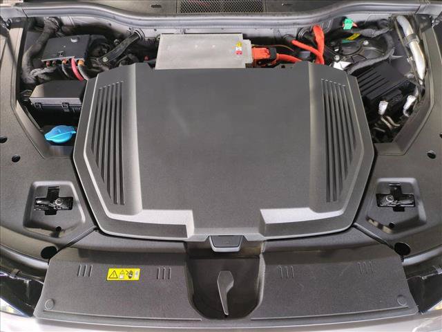 Used 2019 Audi e-tron Prestige w/ Prestige Package AWD/4WD image 25