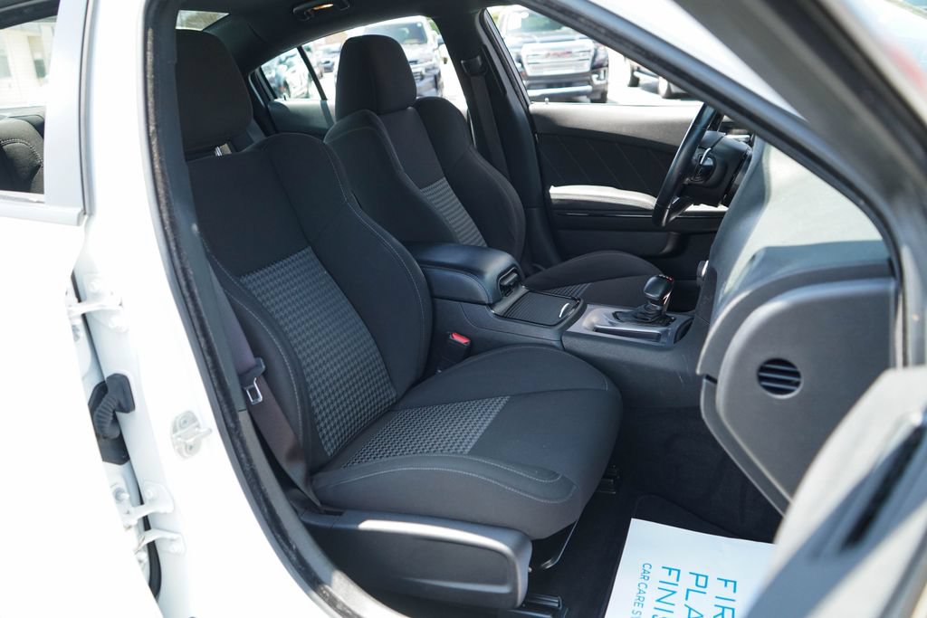 Used 2023 Dodge Charger R/T w/ Blacktop Package RWD image 12