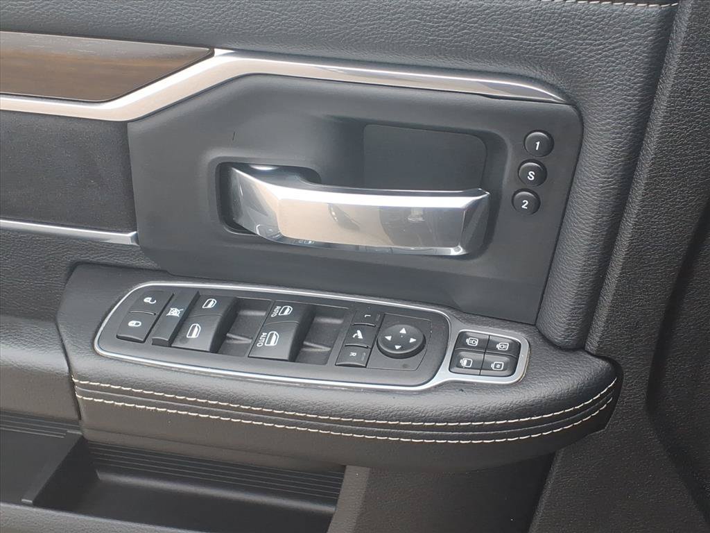 Used 2024 RAM 2500 Laramie AWD/4WD image 18