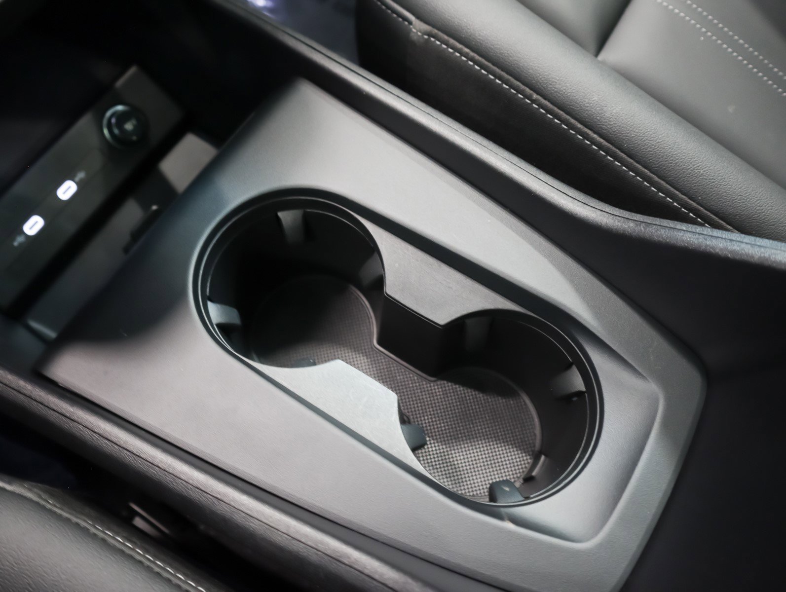 Used 2024 Audi Q4 e-tron Premium Plus w/ Premium Plus image 21