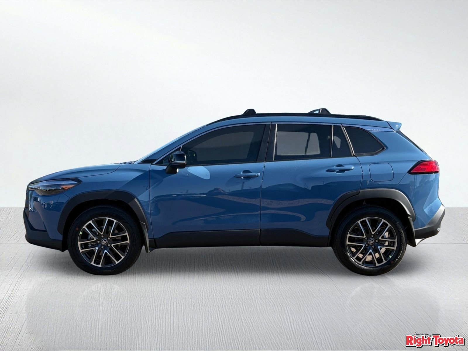 New 2026 Toyota Corolla Cross XLE FWD image 3