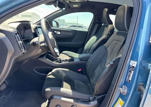 Used 2023 Volvo C40 P8 Recharge Plus AWD/4WD image 5