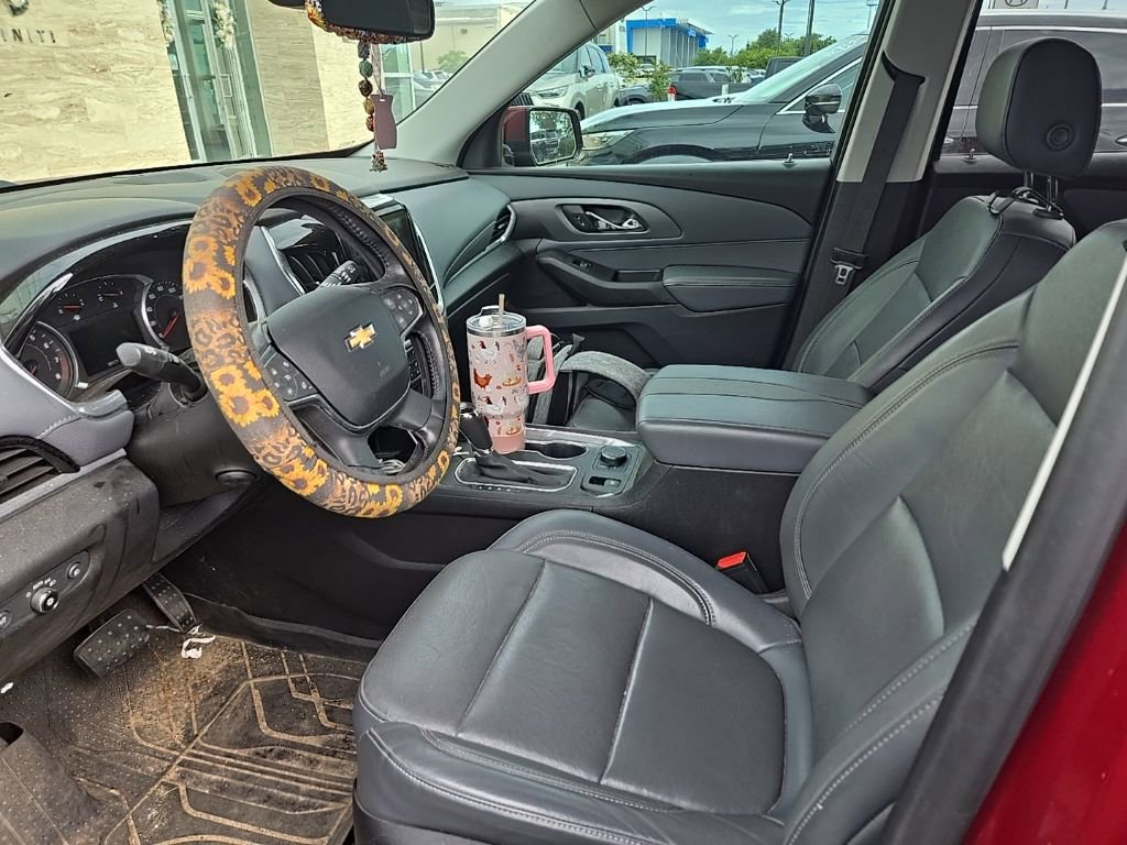 Used 2019 Chevrolet Traverse Premier w/ Driver Confidence II Package FWD image 12