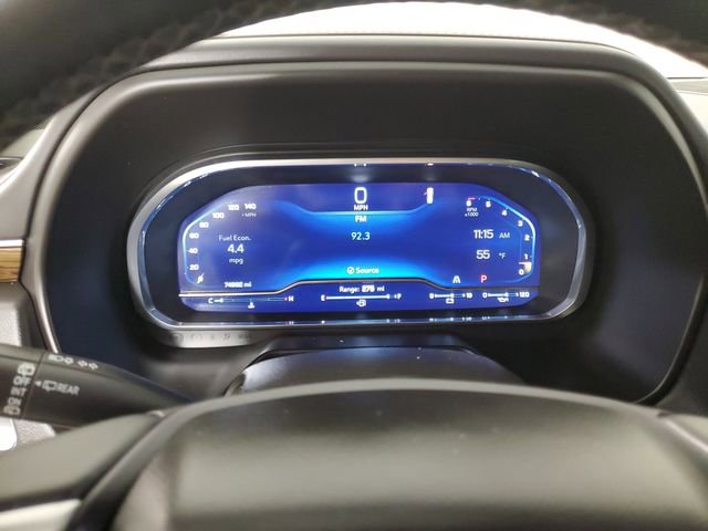 Used 2023 Chevrolet Suburban Premier image 28