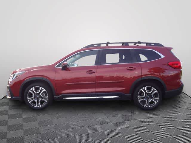 Used 2023 Subaru Ascent Limited AWD/4WD image 2