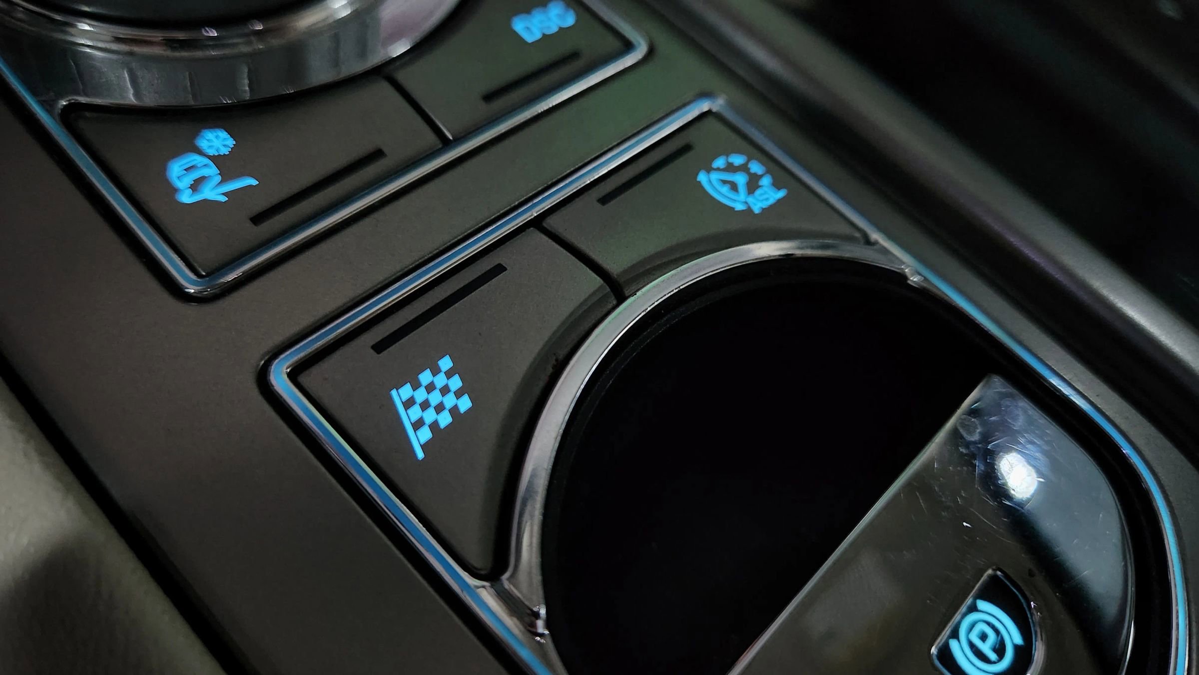 Used 2011 Jaguar XF Portfolio image 45