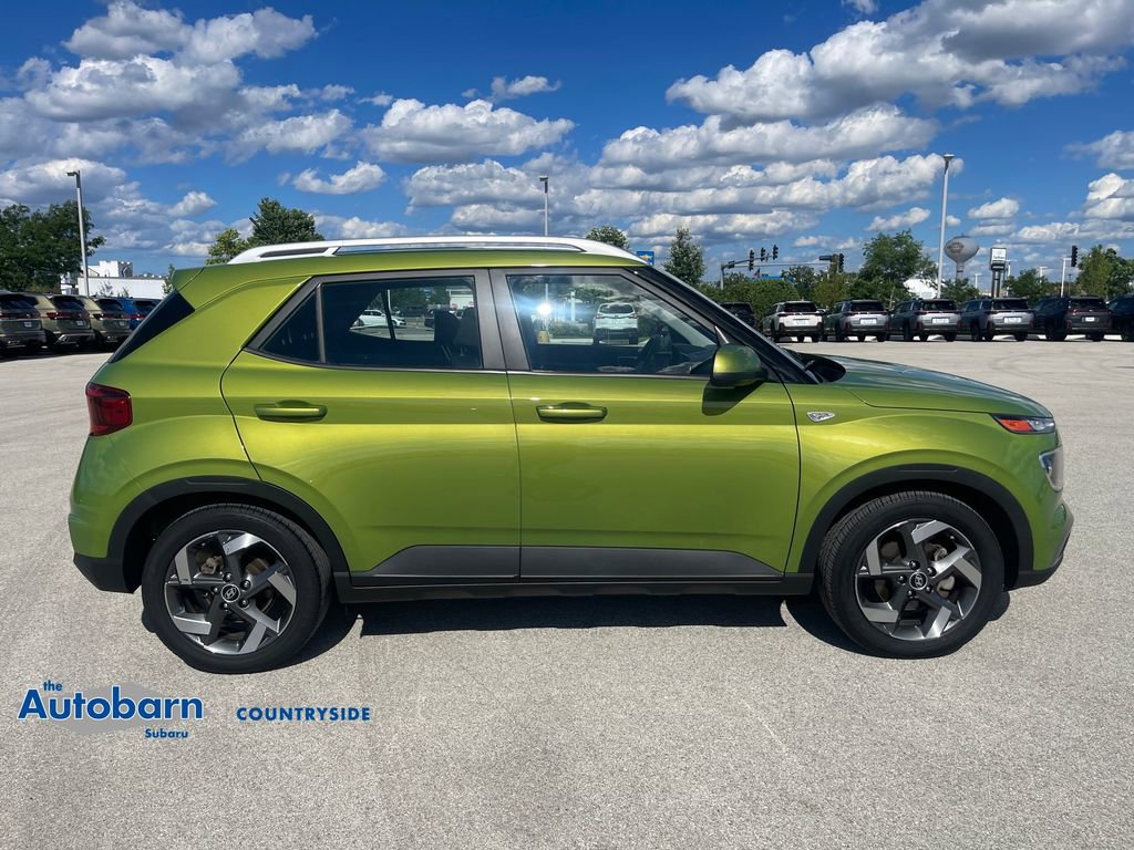 Used 2023 Hyundai Venue SEL w/ Cargo Package FWD image 6