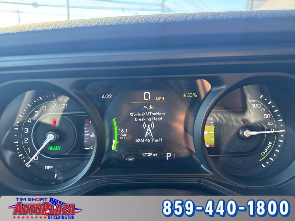 Used 2025 Jeep Wrangler Unlimited Rubicon 4xe w/ Convenience Group AWD/4WD image 4