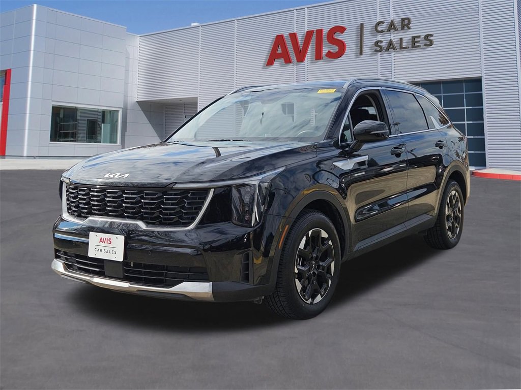 Used 2024 Kia Sorento S image 1