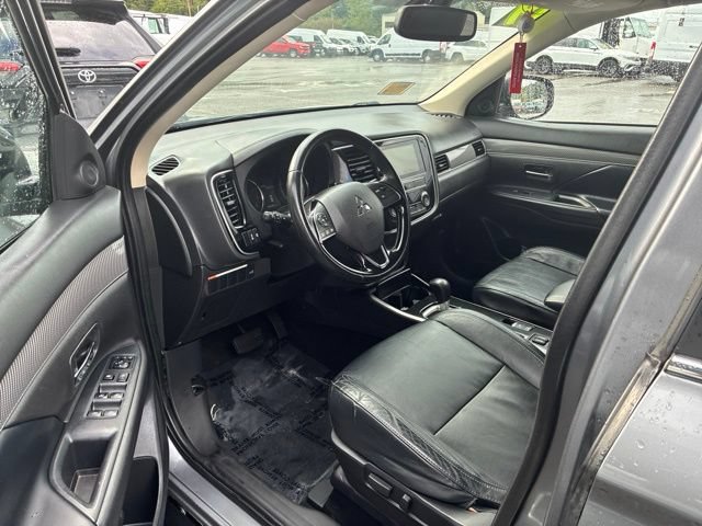 Used 2019 Mitsubishi Outlander ES AWD/4WD image 4
