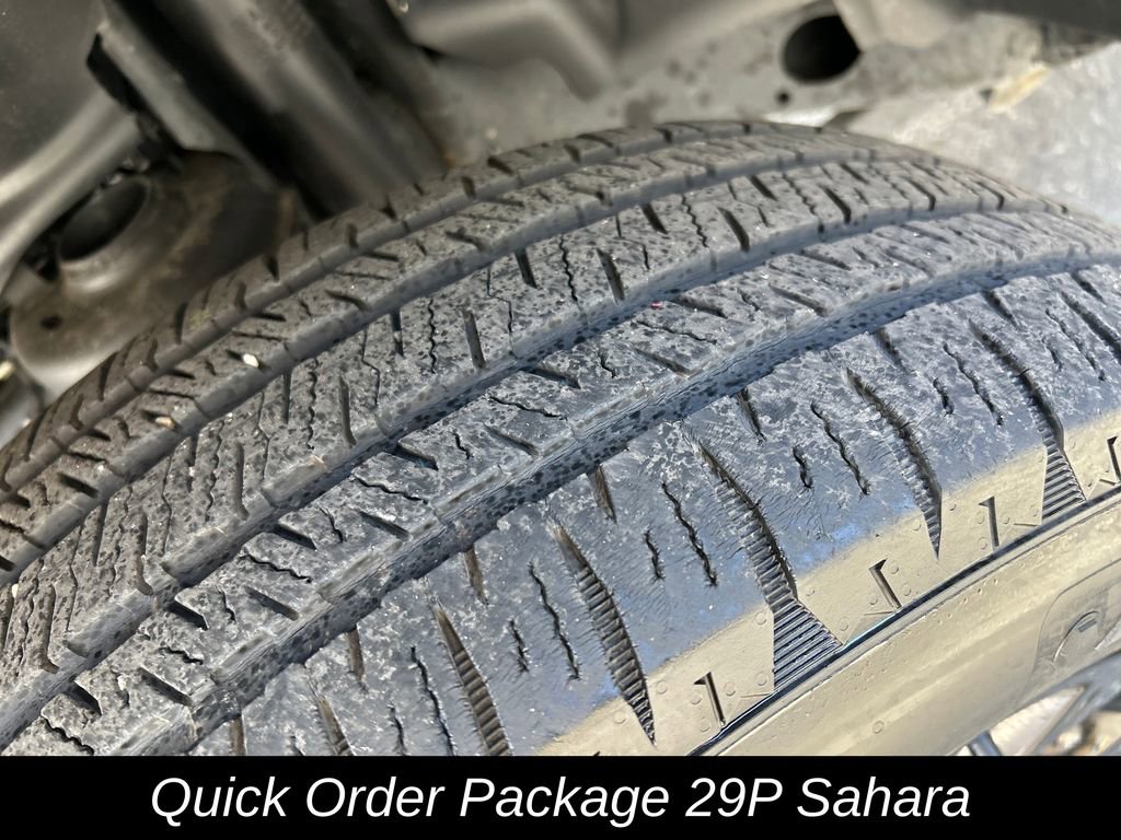 Used 2024 Jeep Wrangler Unlimited Sahara AWD/4WD image 12