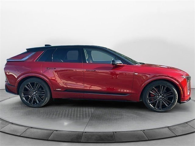 New 2026 Cadillac Lyriq V AWD/4WD image 8