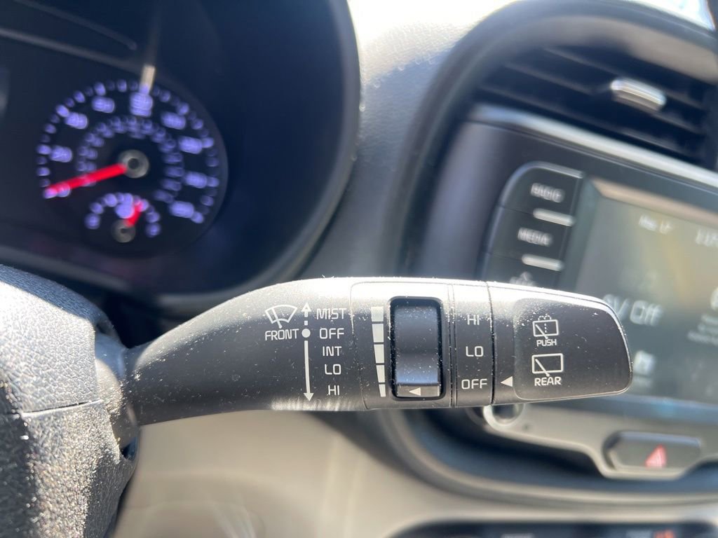 Used 2020 Kia Soul LX image 25