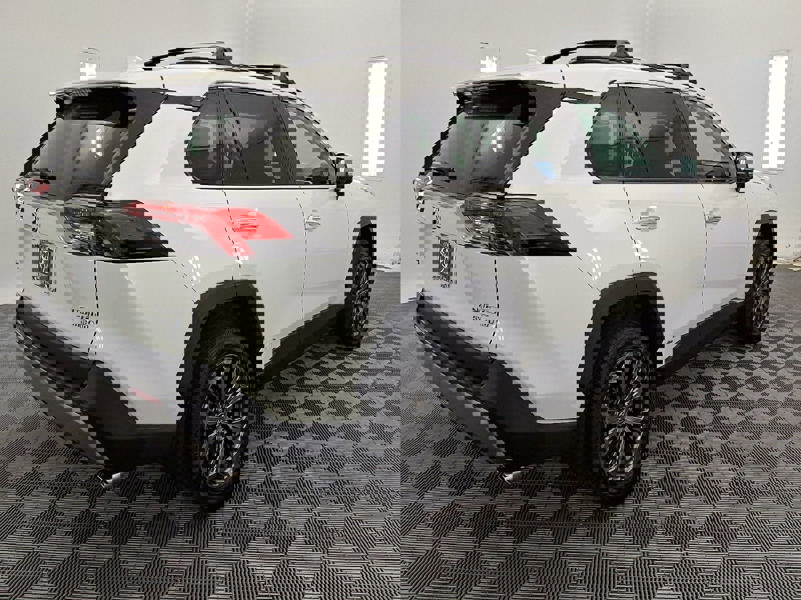 Used 2022 Toyota RAV4 Limited image 25