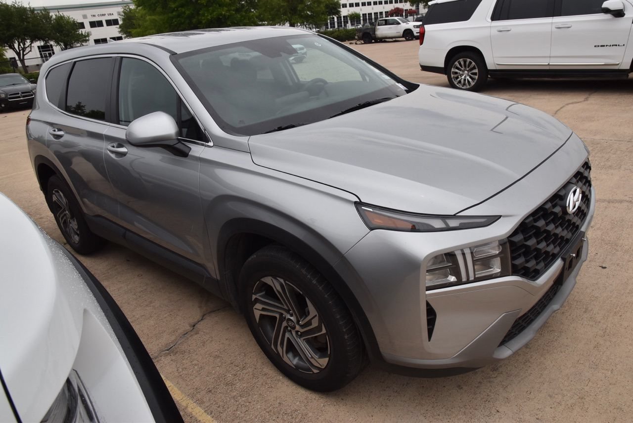 Used 2023 Hyundai Santa Fe SE FWD image 5