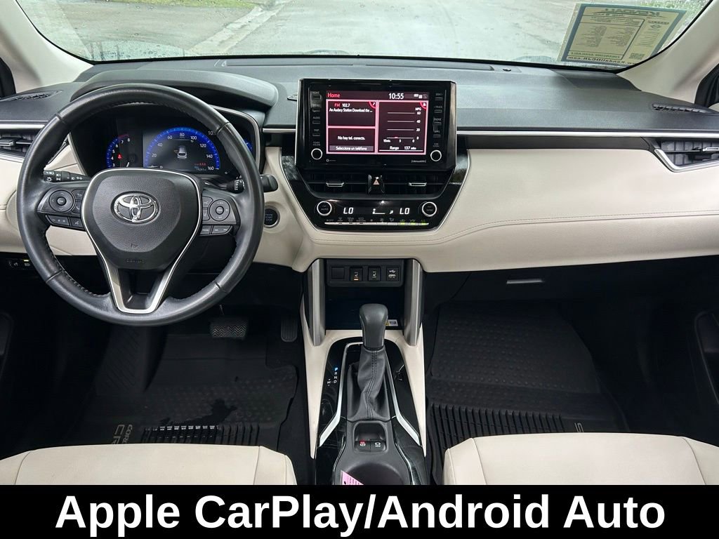 Used 2022 Toyota Corolla Cross XLE image 11