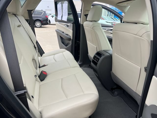 Certified 2023 Cadillac XT5 Premium Luxury AWD/4WD image 18
