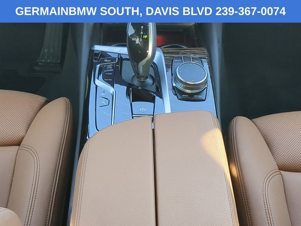 Used 2023 BMW 530e w/ Convenience Package image 20