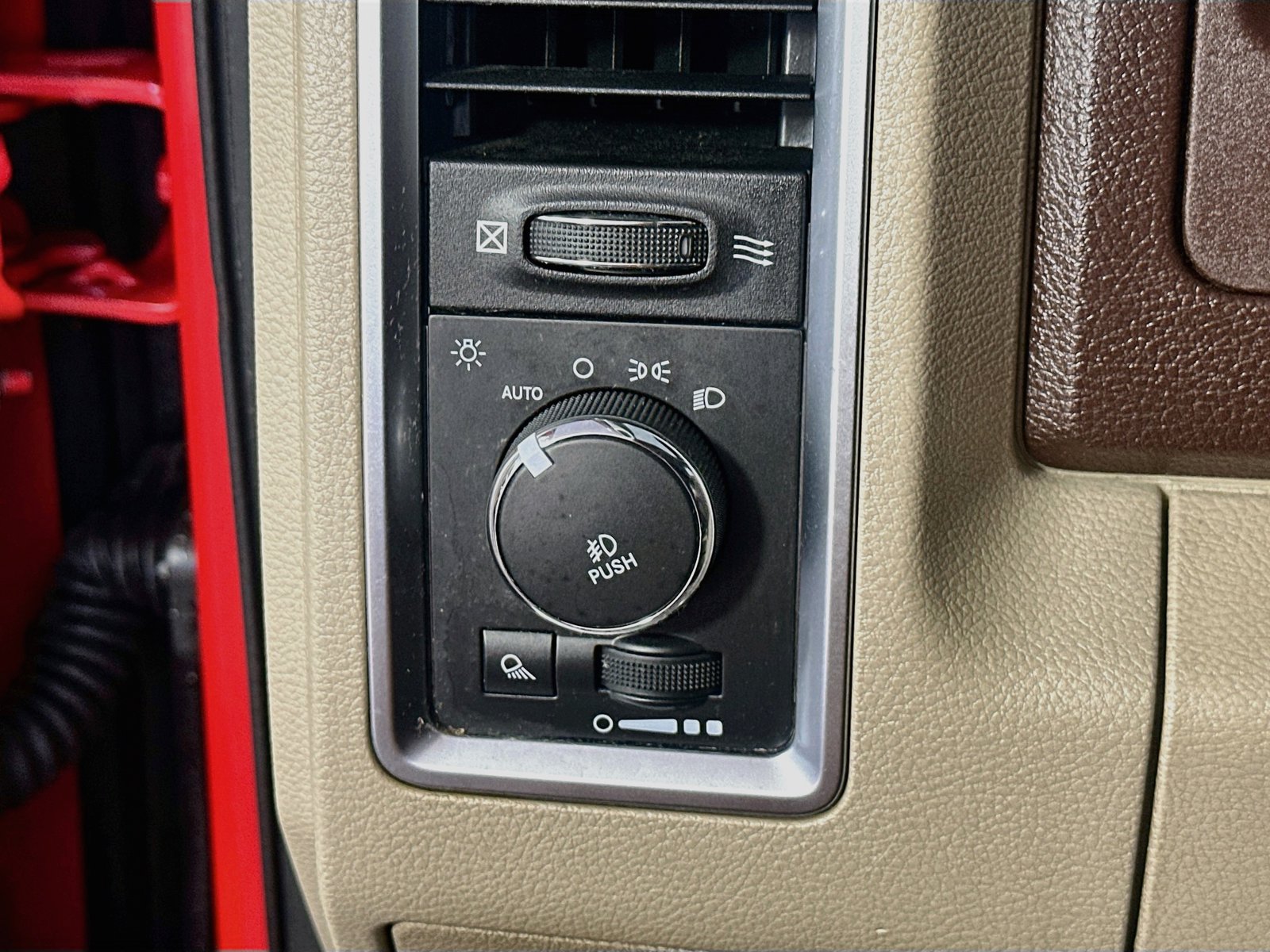 Used 2016 RAM 1500 Big Horn AWD/4WD image 10
