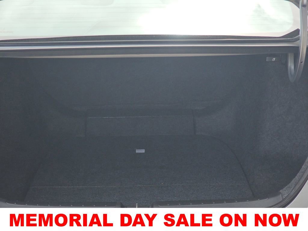 Used 2018 Honda Accord LX image 12